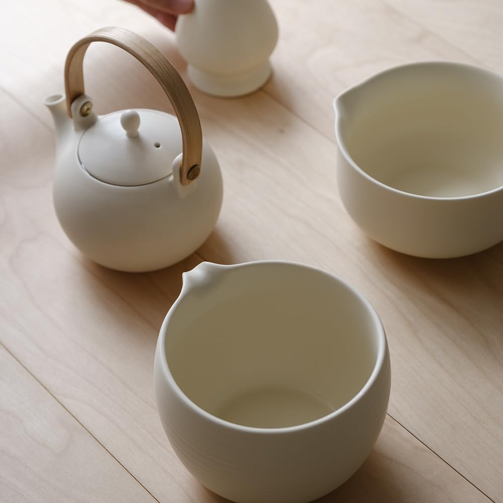 WENSHUO Matcha Whisk Set, Ceramic Matcha Bowl with Spout, Crème,6-Pc