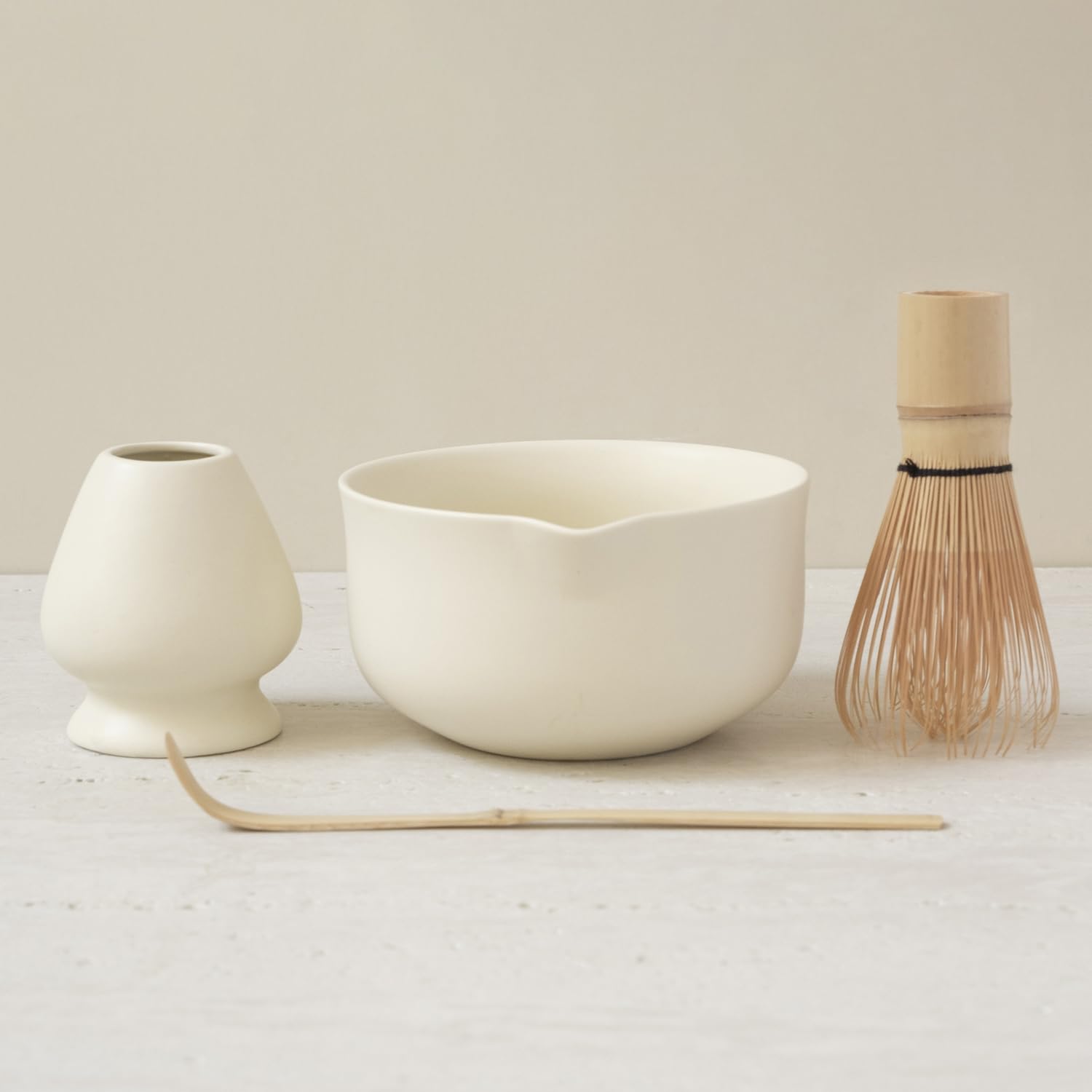 WENSHUO Matcha Whisk Set, Ceramic Matcha Bowl with Spout, Crème,6-Pc