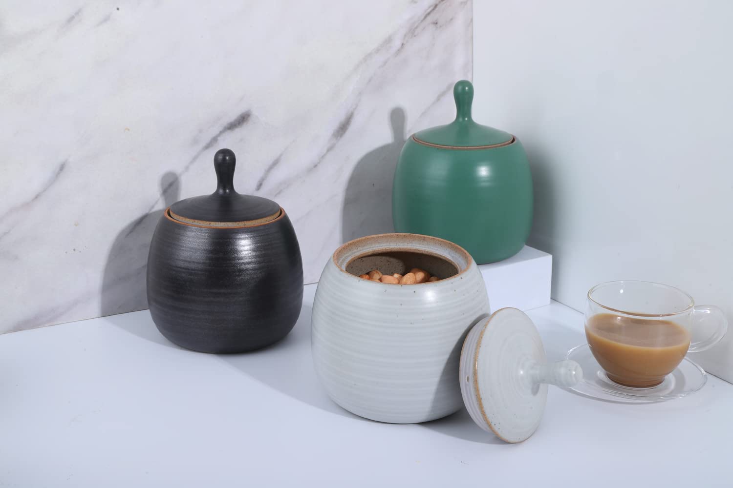 Amoysanli Kitchen Canisters Retro Ceramic Jar with Airtight Lid White