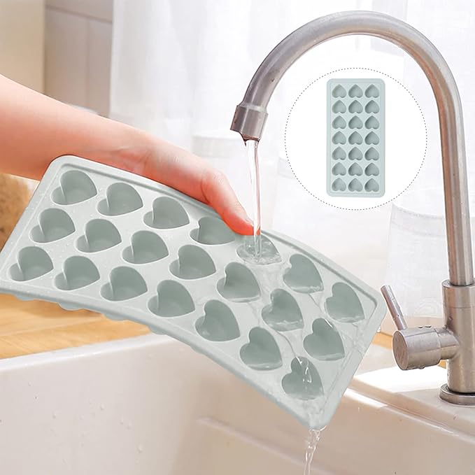 Heart Shaped Ice Cube Trays with Lid, Chocolate Mold, Easy Release Ice Trays, 21-Cavity Silicone Heart Molds for Ice Cubes, Gelatine, Baking and Candy