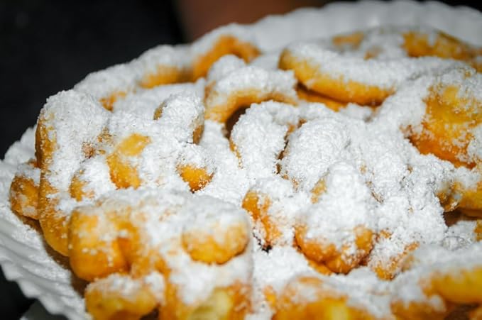 A Blend Above Funnel Cake Mix, Funnel Cake Fun: Classic Fairground Treat Mix, Makes 10 Funnel Cakes or 20 Fritters, Quick and Easy to Make, Delicious at Every Bite