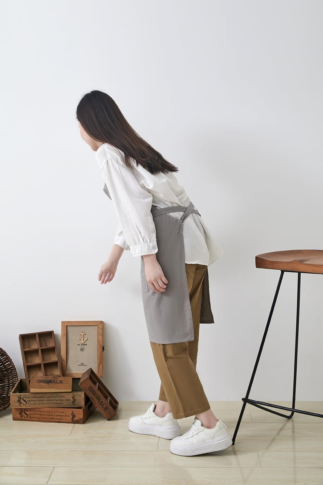 Tobyan Cotton Linen Apron for Women - Adjustable Casual Apron with Pocktes, Great for Florist, Coffee House and Kitchen (Light Grey)