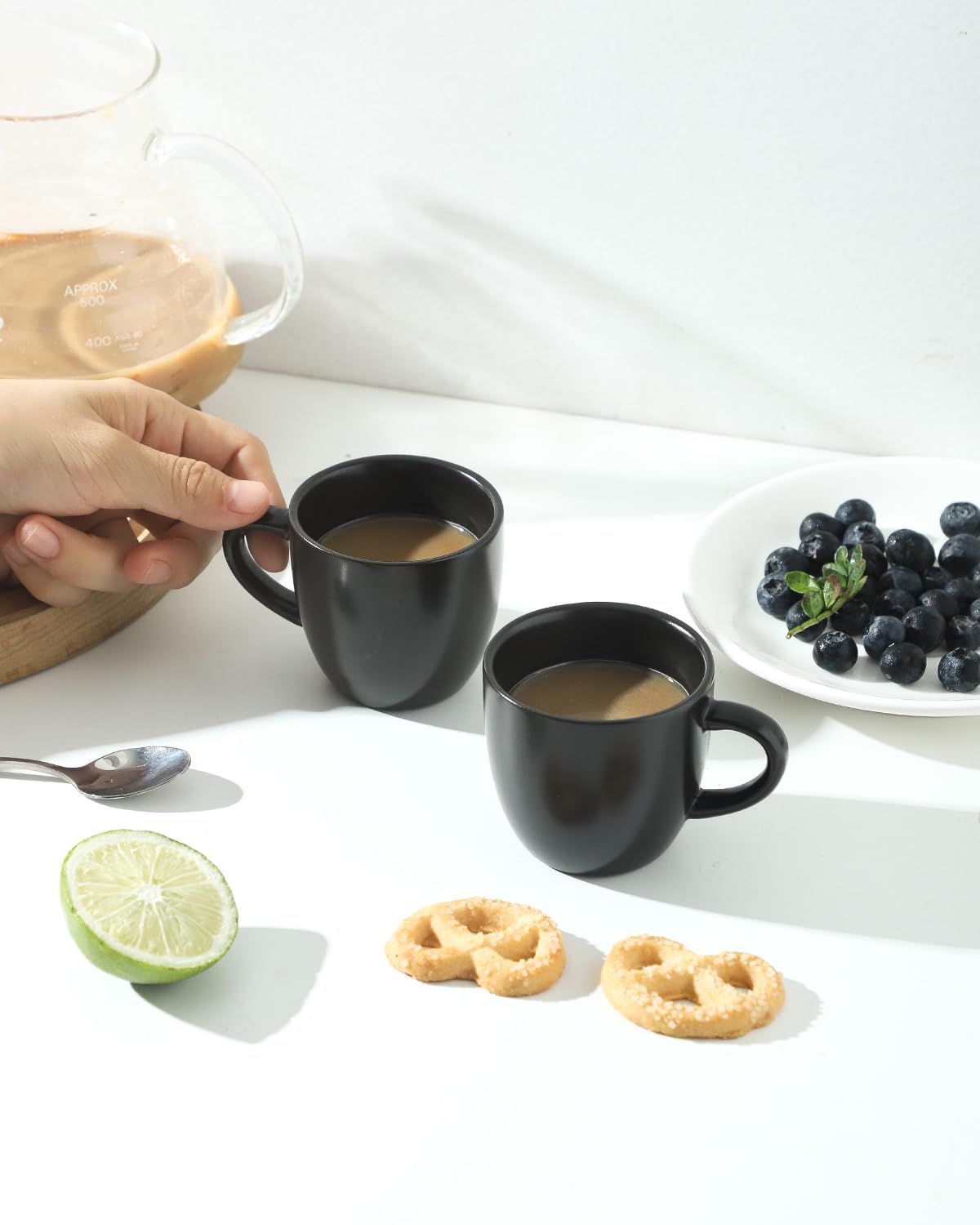 HASENSE 3 OZ Espresso Cups, Ceramic Demitasse Cups Set of 4 for Double shot, Stackable Coffee Cups with Handle for Espresso, Ristretto, Cappuccino, Coffee Mugs for Home and Office, Black
