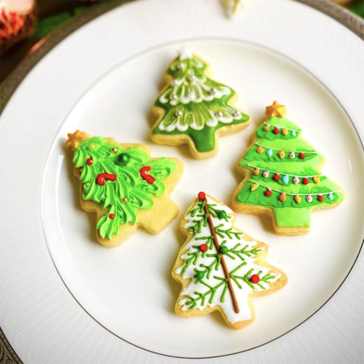 Kanehosi Christmas Cookie Cutters Large 6Pcs, Metal Christmas Hat Socks Candy Canes Santa Claus Ginger Man Mini Tree Shapes Cookie Cutters, 430 Stainless Steel Biscuit Fondant Doubt Cutter