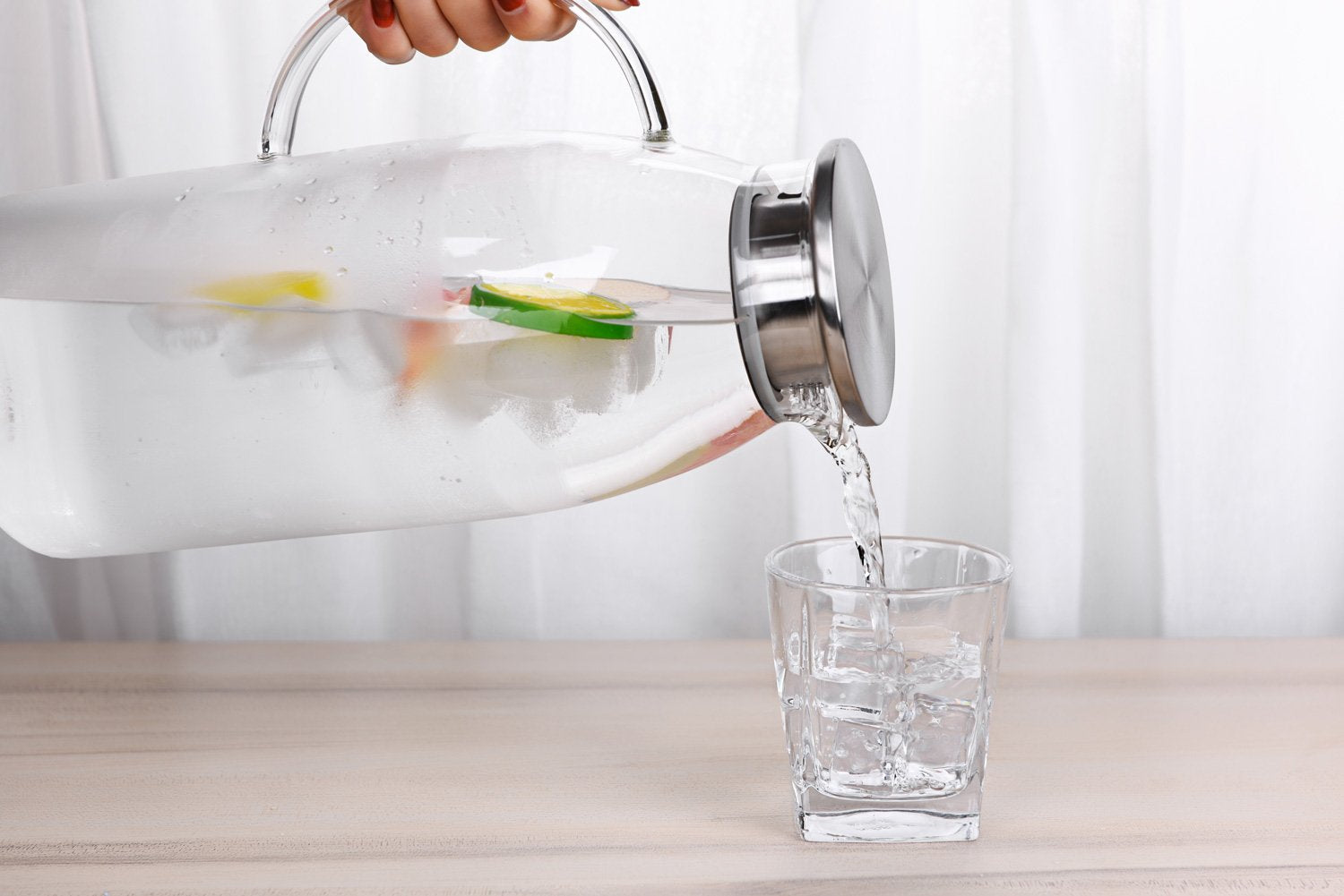 Purefold 100 Ounces Large Glass Pitcher with Lid, Hot/Cold Water Glass Jug
