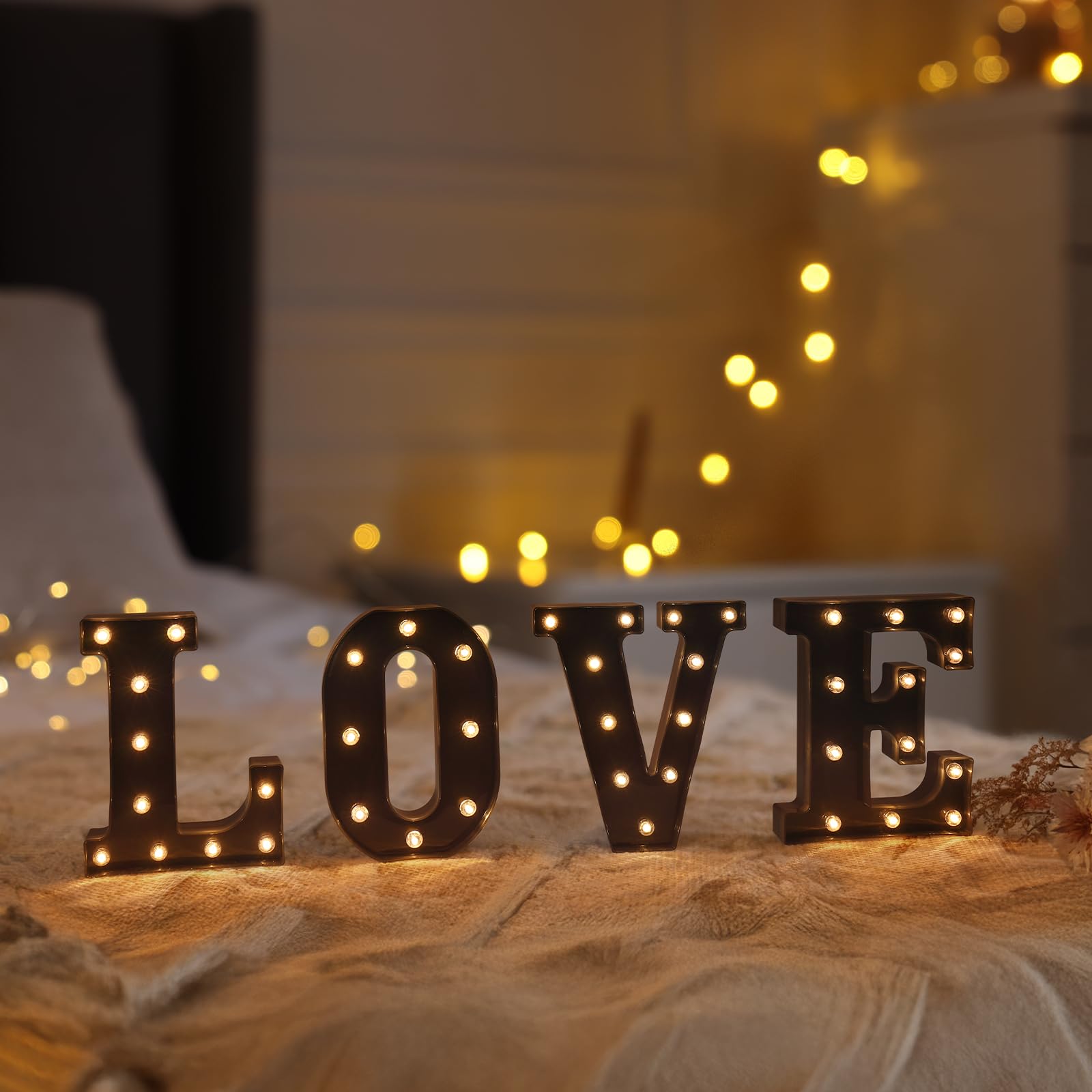 Foaky Black LED Letter Lights for Room Decor - Bedroom Wall Decor, Alphabet Lights for Home, Wedding, Party - Battery Operated （Q）