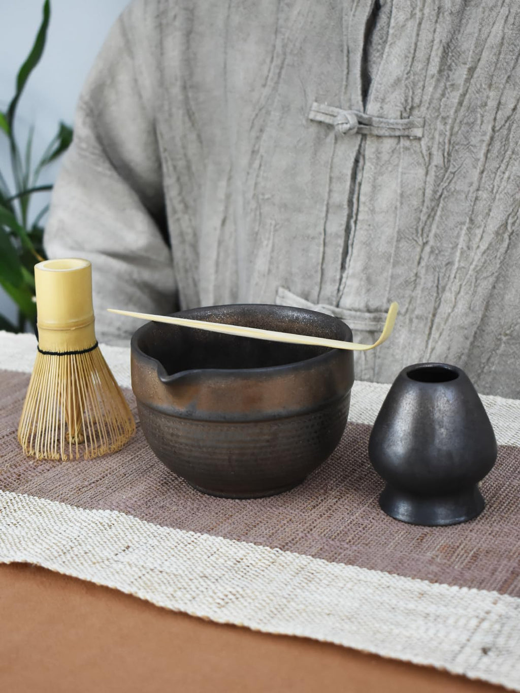 Artcome Luxury Matcha Tea Set – 4-Piece Japanese Matcha Kit with Black Rustic Glazed Bowl & Spout, Bamboo Whisk, Holder, Scoop & Manual – Handcrafted Ceramic Tea Ceremony Set