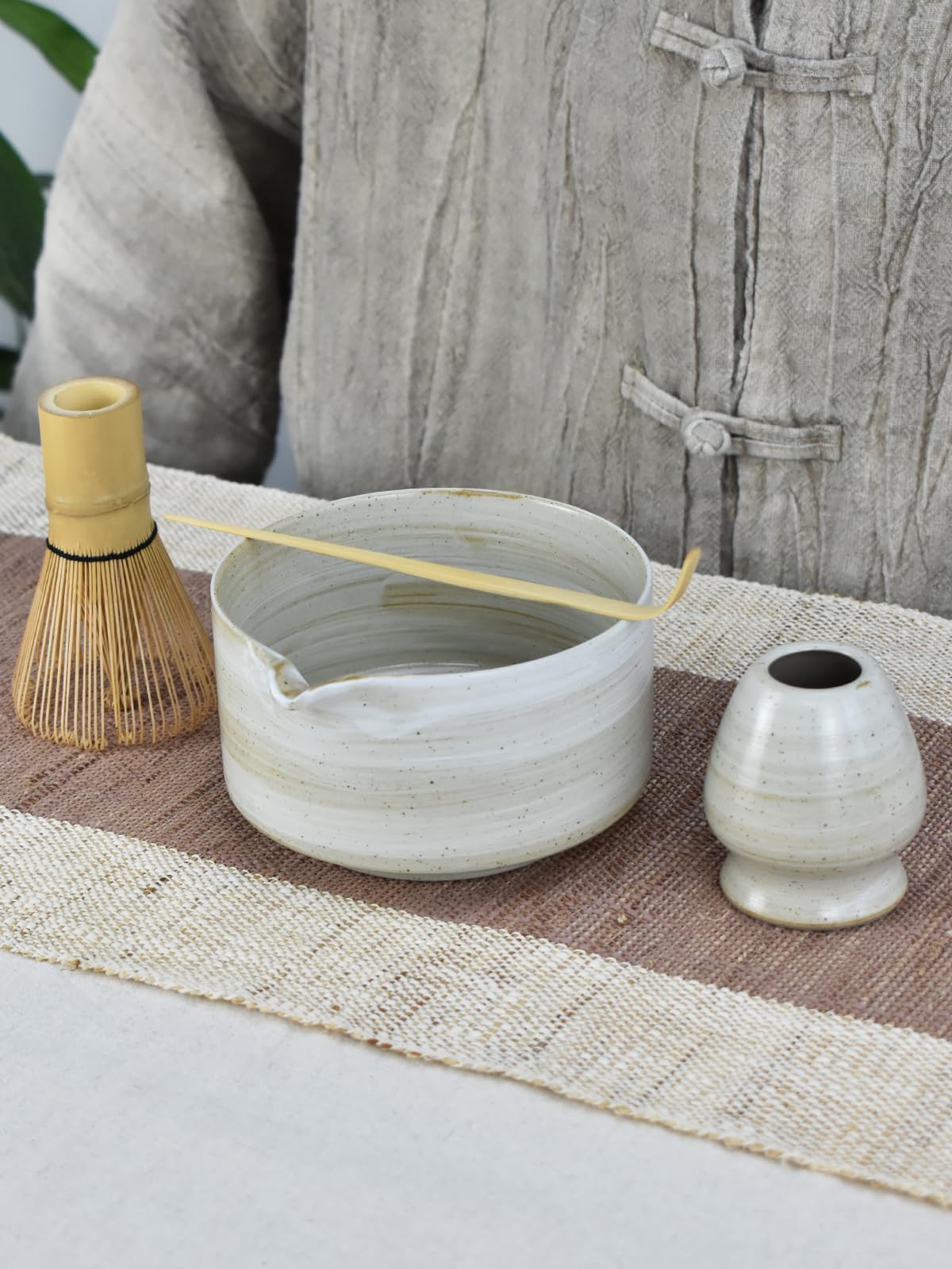 Artcome Matcha Bowl Set with Spout – Handmade Ceramic Chawan, Bamboo Whisk, Whisk Holder, Tea Scoop, and Matcha Manual – Japanese Tea Ceremony Set