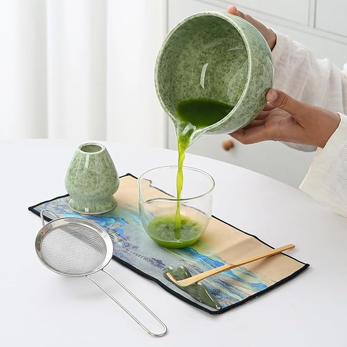Matcha Set, 7 Pieces, Matcha Bowl with Spout, Whisk, Holder, Bamboo Scoop, Stainless Steel Sifter Matcha color
