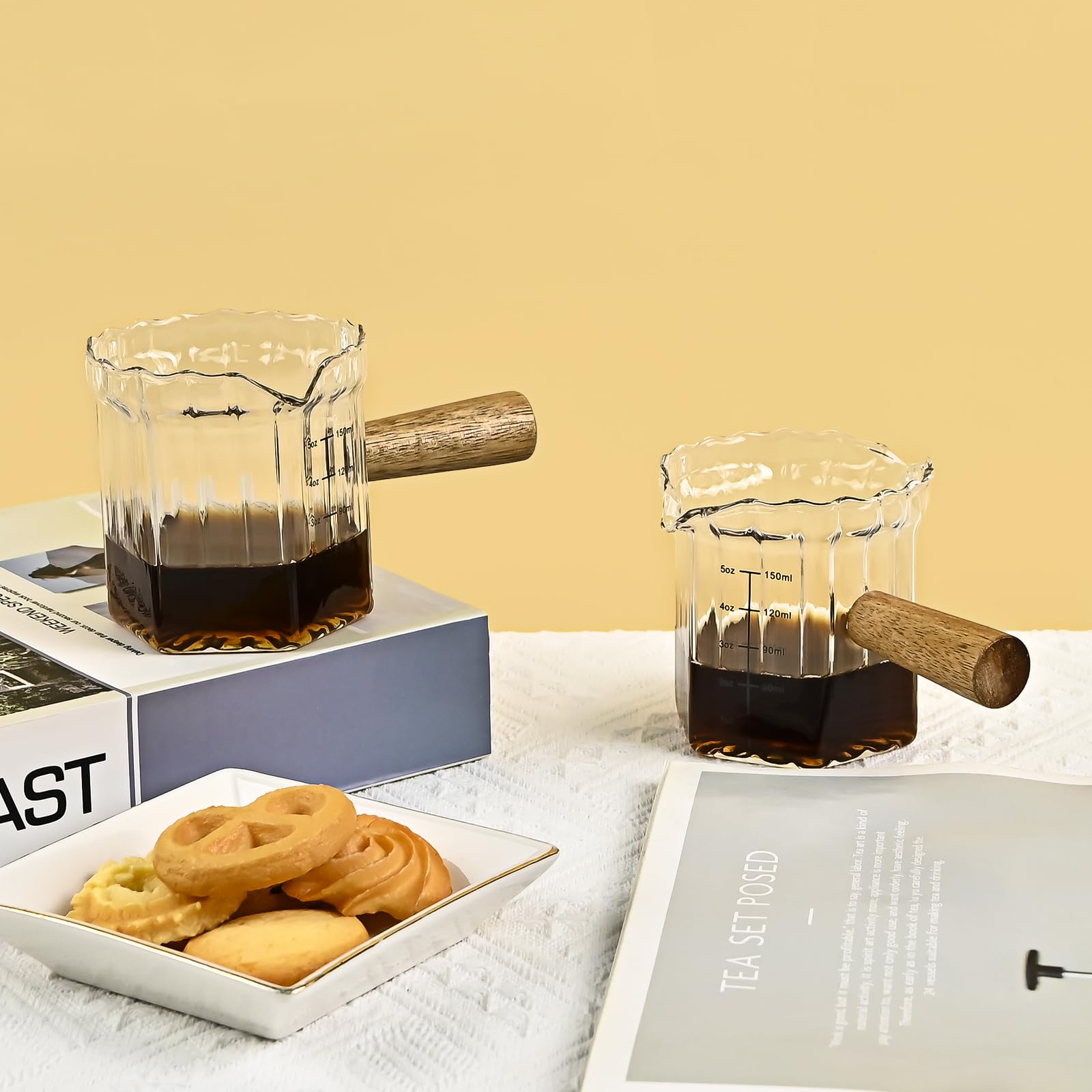 Denovin Glass Measuring Cup, 5oz Espresso Shot Glass with Wood Handle