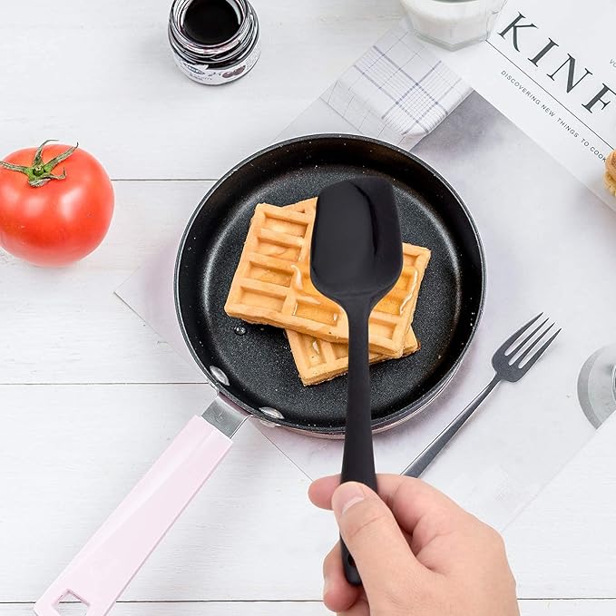 HOTEC 600℉ Heat Resistant BPA-Free Silicone Rubber Spatula Set,Kitchen Cooking Spatulas, Baking, Mixing for Non Stick Cookware, Dishwasher Safe, Black Set of 5