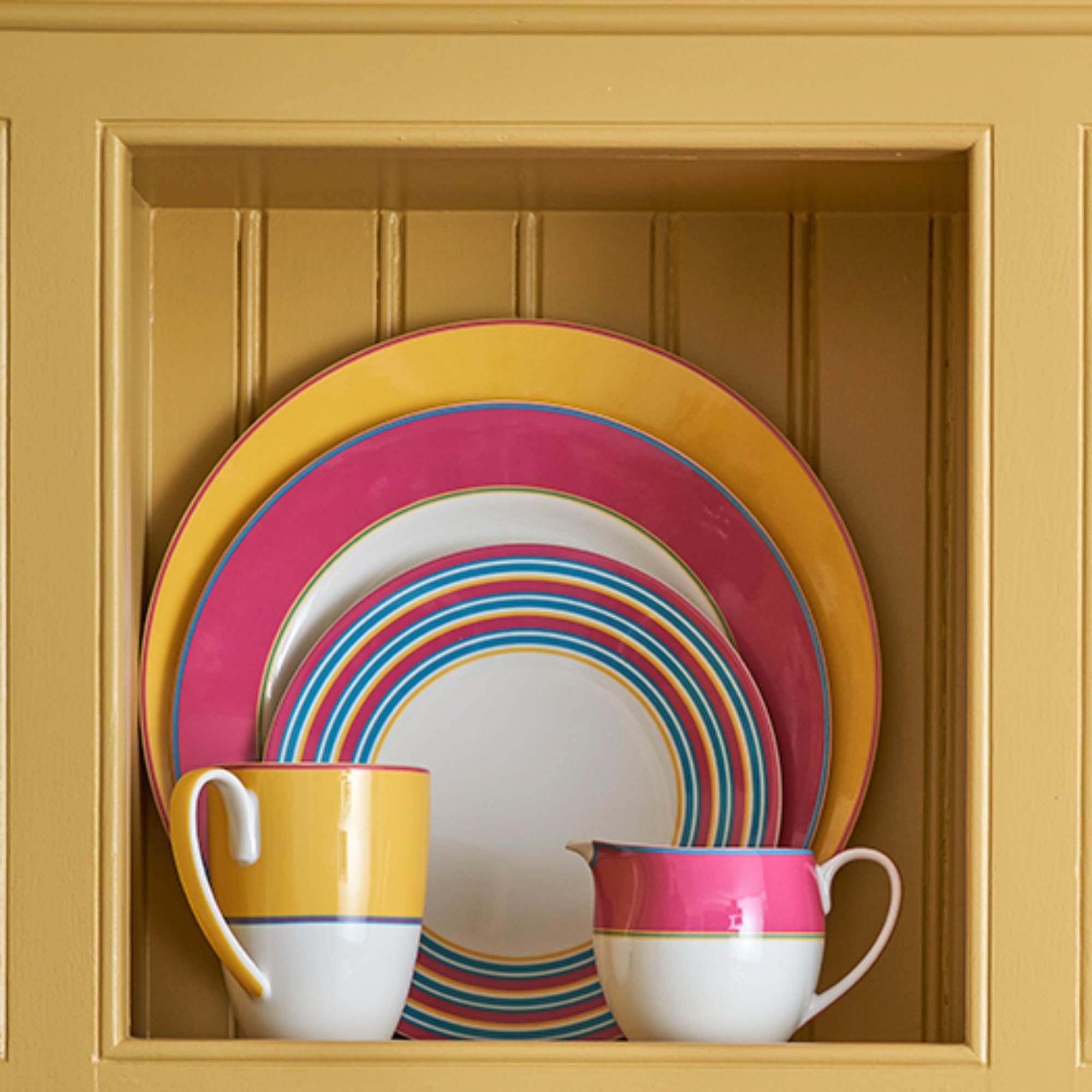 Spode Kit Kemp 17oz Calypso Mug | Vibrant Yellow | Porcelain | Dishwasher and Microwave Safe | For Coffee and Tea | Fabulous Gift | Home or Office Use