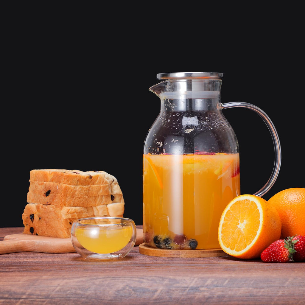 Glass Water Pitcher with Lid and Spout, 68oz/2L Borosilicate Glass
