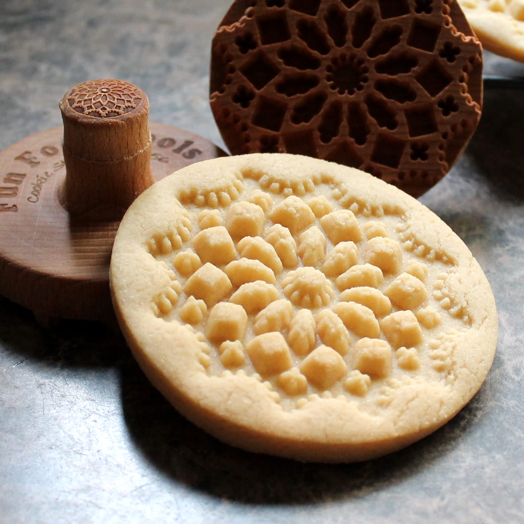 Fun Food Tools, Wood Cookie Stamp, 2.5 Inch (Chartres Cathedral CS-056)