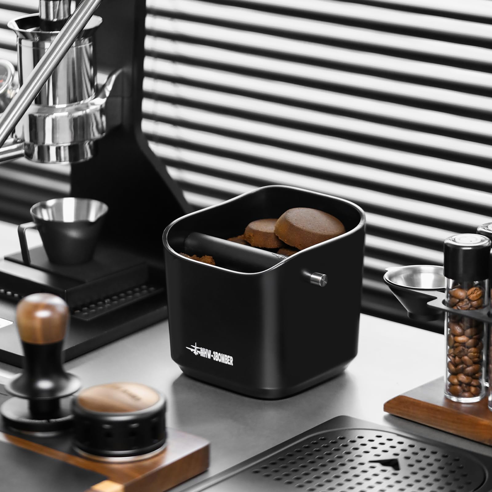 MHW-3BOMBER Espresso Knock Box, 1.2L(15 Cups) Coffee Knock Box with Removable Knock Bar and Anti-slip Pads for Espresso Puck, Coffee Ground, Durable Espresso Accessories, Black GB5967B
