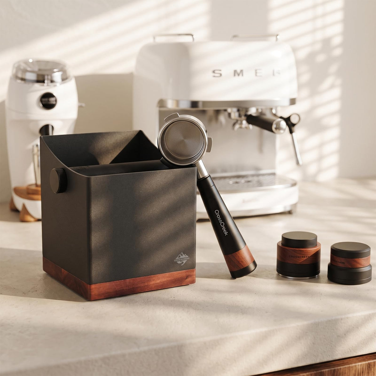 CrossCreek 2.5L Large Espresso Knock Box - Metal & Walnut Wood Coffee Grounds Container for Home Bar, Shock-Absorbent Removable Silicone Knock Bar, Non-Slip Base Coffee Puck Bin for Espresso Station
