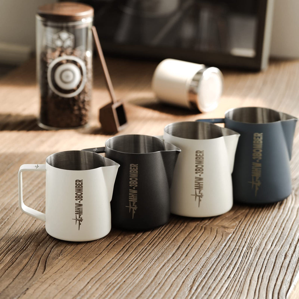MHW-3BOMBER Espresso Steaming Pitcher Milk Frothing Pitcher Stainless Steel Milk Coffee Cappuccino Latte Art Barista Cup 13.5oz/400ml P5019W