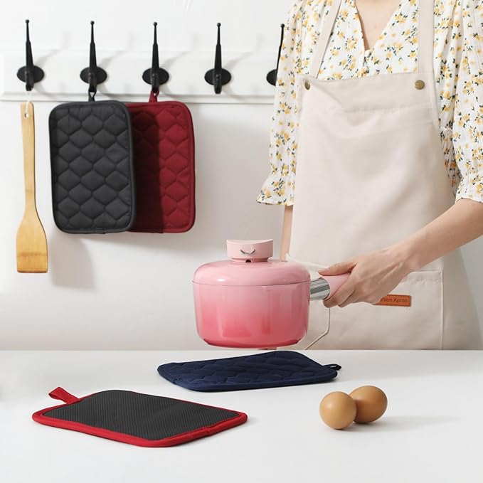 Glynniss Anti-Slip Grip Pot Holders for Kitchen, Cotton Oven Pot Holders Set with Neoprene for Heat Resistant 450F, 7x9 Inches Potholders Machine Washable 2PCS (red, 2)