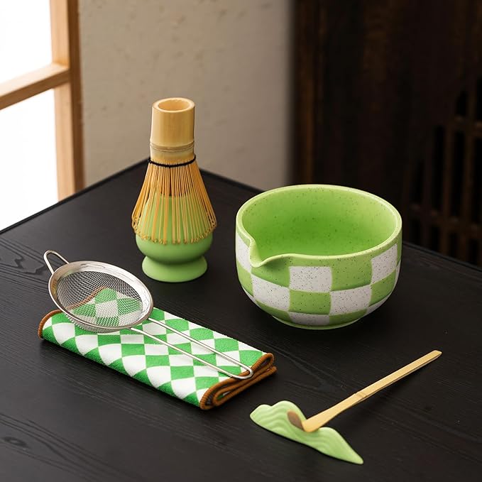 7pcs Traditional Matcha Tea Ceremony Set, green Ceramic Bowl with Bamboo Whisk, Holder and Strainer (Green grid) Elegant Matcha Set for Gifting and Personal Use, Gift Box Packaging
