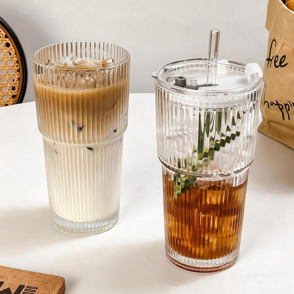 hosck 2 Pack Iced Coffee Cups with Lids, 20oz Clear Glass Tumbler with Straw and Lid, Dishwasher Safe & Leak Proof Drinking Glasses Set, Stylish Ribbed Glass Cups for Coffee Juice Tea Matcha Cocktail