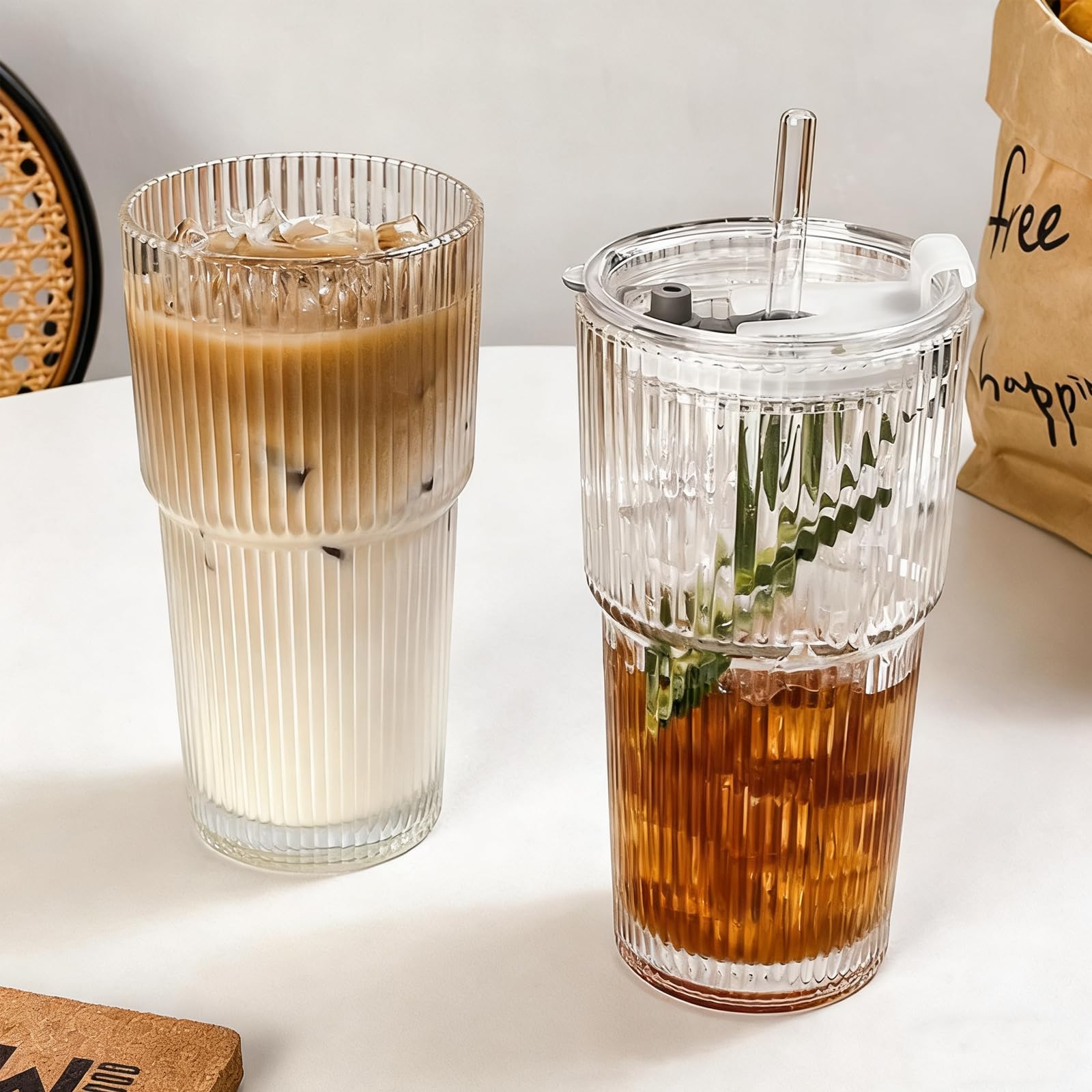 hosck 2 Pack Iced Coffee Cups with Lids, 20oz Clear Glass Tumbler with Straw and Lid, Dishwasher Safe & Leak Proof Drinking Glasses Set, Stylish Ribbed Glass Cups for Coffee Juice Tea Matcha Cocktail