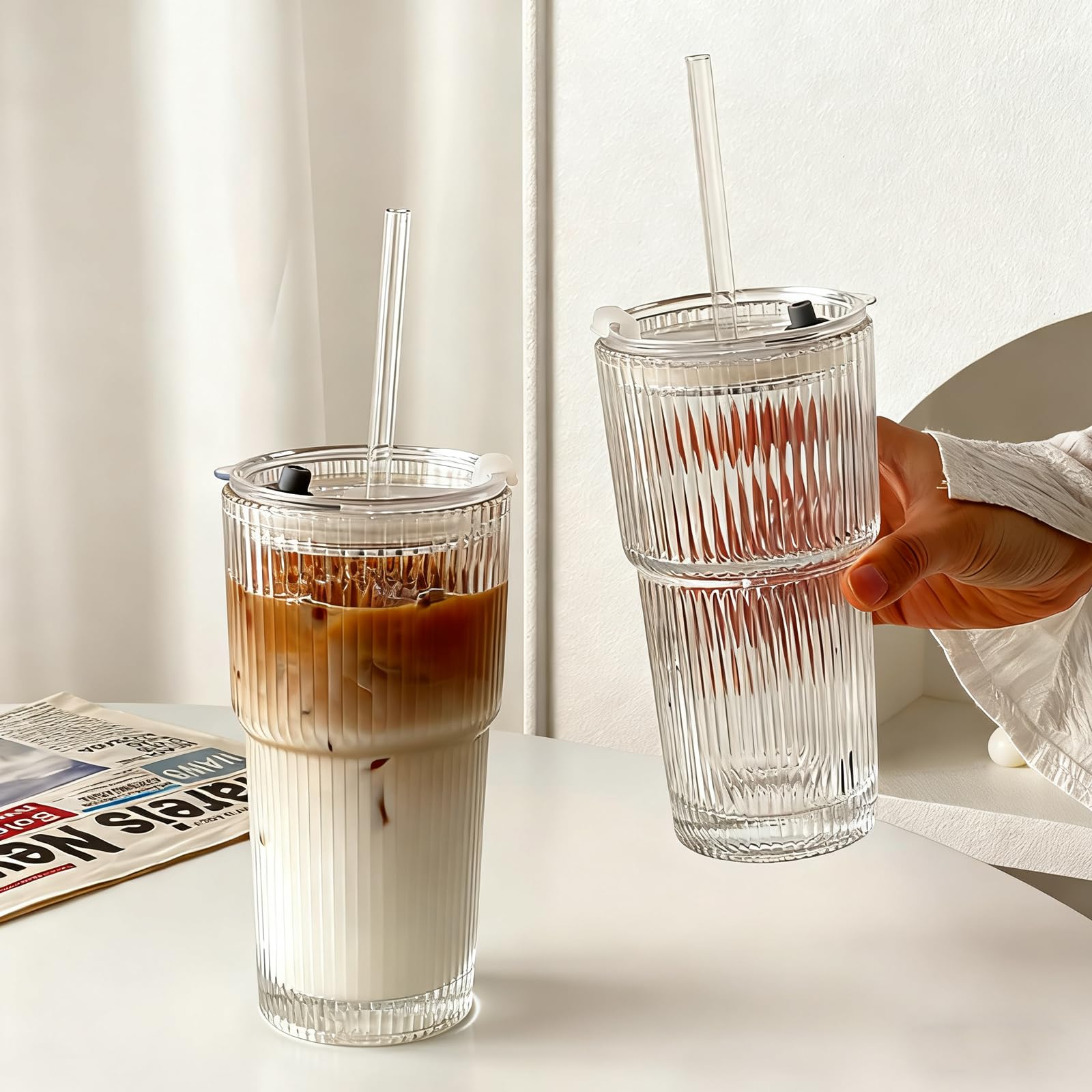 hosck 2 Pack Iced Coffee Cups with Lids, 20oz Clear Glass Tumbler with Straw and Lid, Dishwasher Safe & Leak Proof Drinking Glasses Set, Stylish Ribbed Glass Cups for Coffee Juice Tea Matcha Cocktail