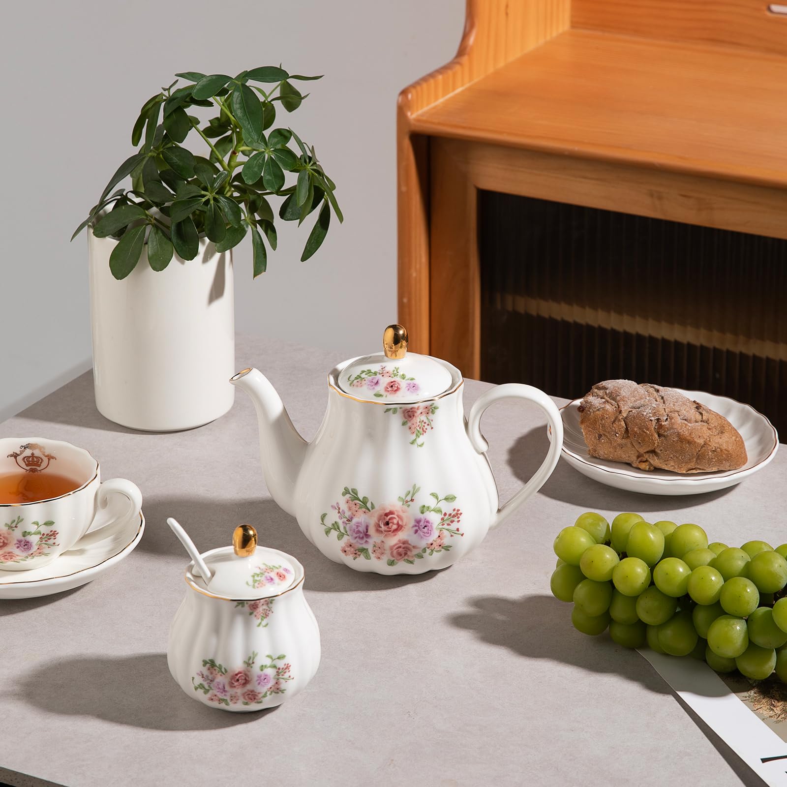 Sweejar 40FLOZ Royal Teapot with Infuser,Porcelain Tea Pot(Rose)