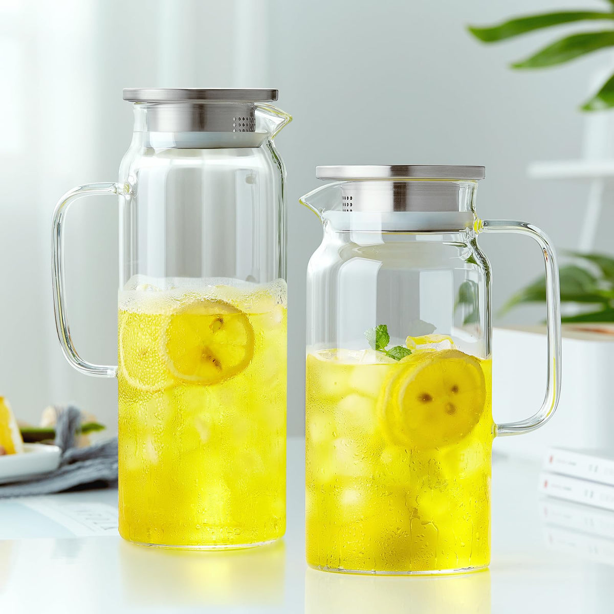 42OZ Glass Pitcher with Lid and Spout, Water Jug, 1250ml Carafe for Hot/Cold Water, Juice and Homemade Beverage, Large Iced Tea Pitcher for Coffee