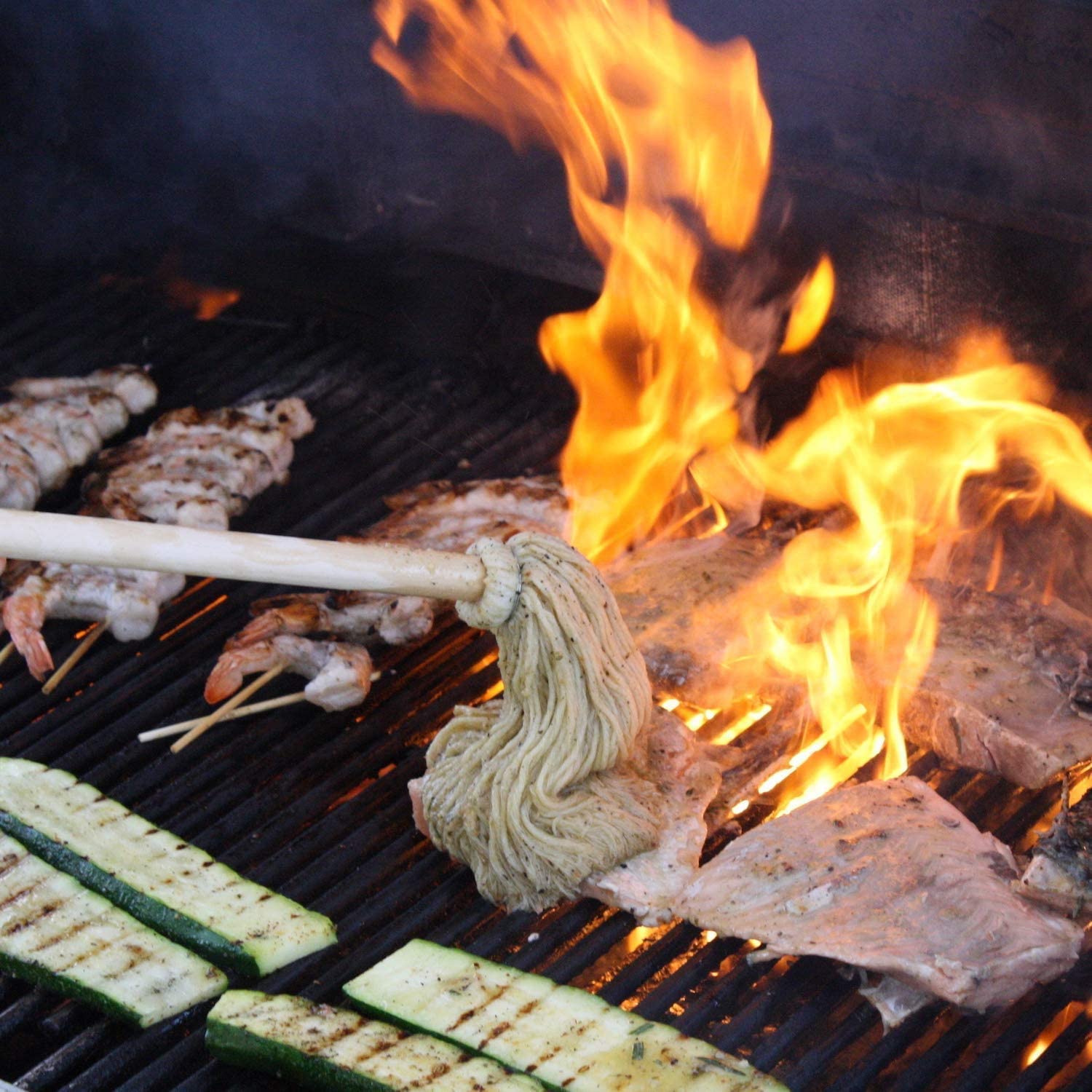 BETTER GRILLIN' BBQ Bastin Mop Basting Barbecue Brush/Mop Easily Applies Marinades, Sauces, Washes Out, 16in Handle, 1pk