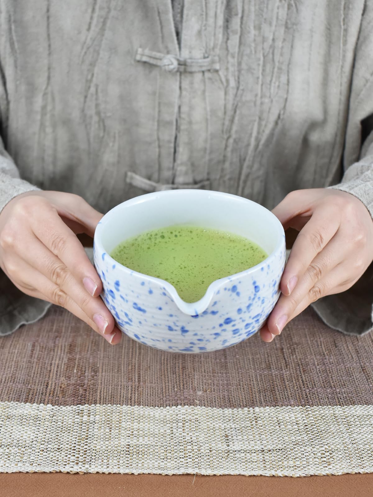 Artcome Matcha Tea Set - Ceramic Matcha Bowl with Pouring Spout, Bamboo Whisk, Whisk Holder, Tea Scoop & Matcha Manual - Complete Traditional Japanese Tea Ceremony Kit for Home, Office, or Gift, Blue