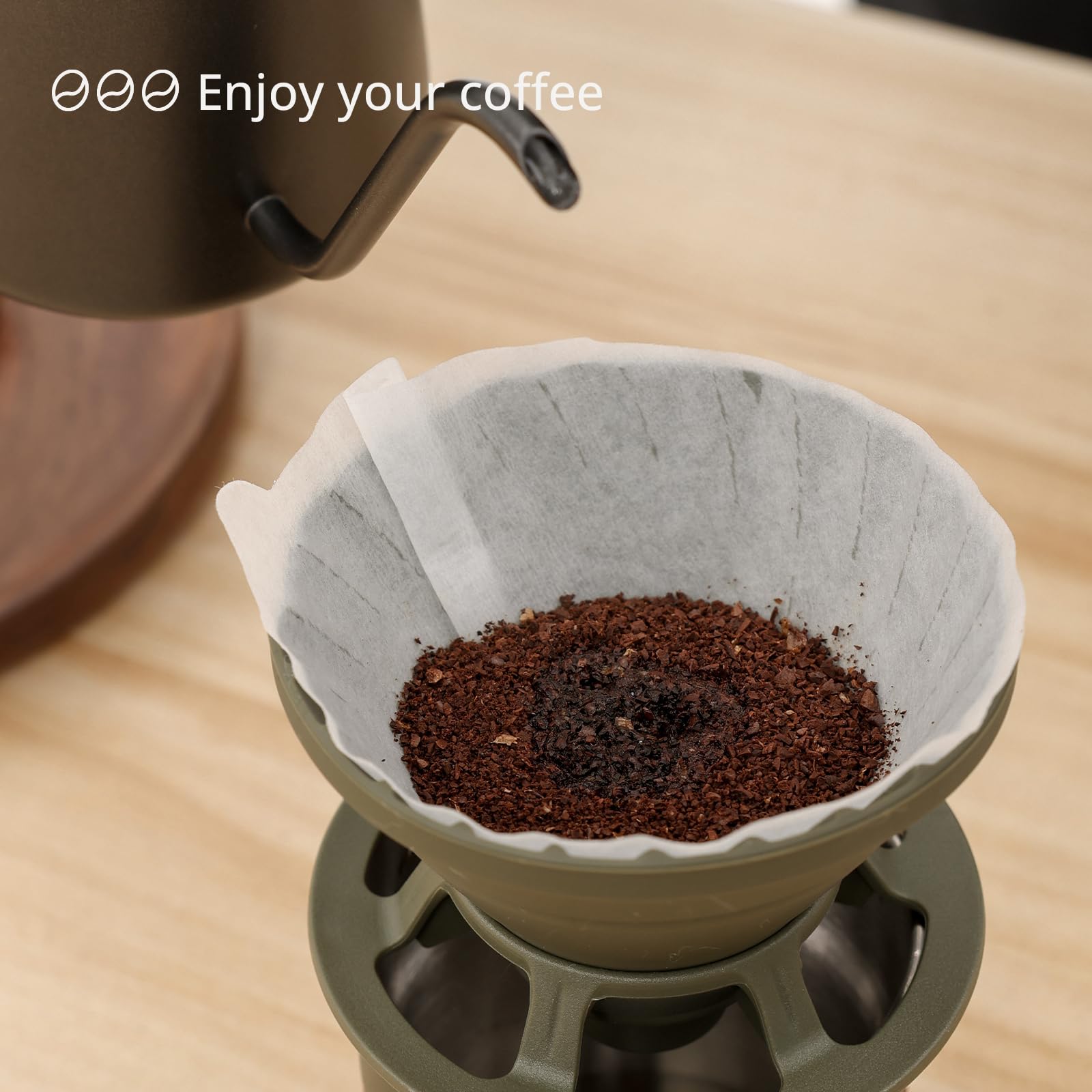 VANDROOP Collapsible Coffee Dripper, Silicone Reusable Coffee Filter Holder, Pour Over Coffee Dripper for Camping, Business Trip, Single Pour Over Coffee Maker (Green)