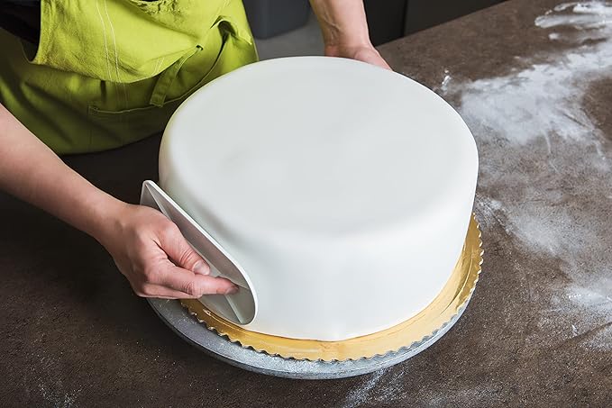 Bakerpan Premium Rolled White Fondant for Cake Decorating - 2 Pounds, Vanilla Flavor