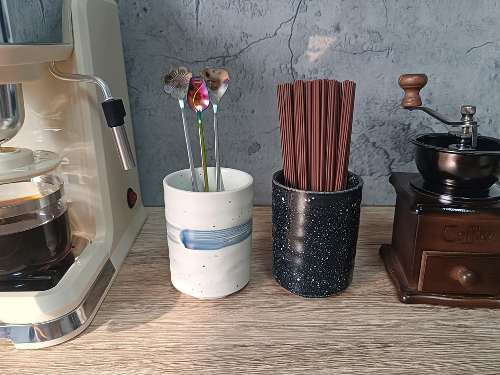 TOPYOKK Stoneware Coffee Bar Utensil Holder Tea & Coffee Spoon & Stirrer Holder for Stir Stick Straw Teaspoon Holder Espresso Spoon Cup Small Utensil Jar (Blue feather)