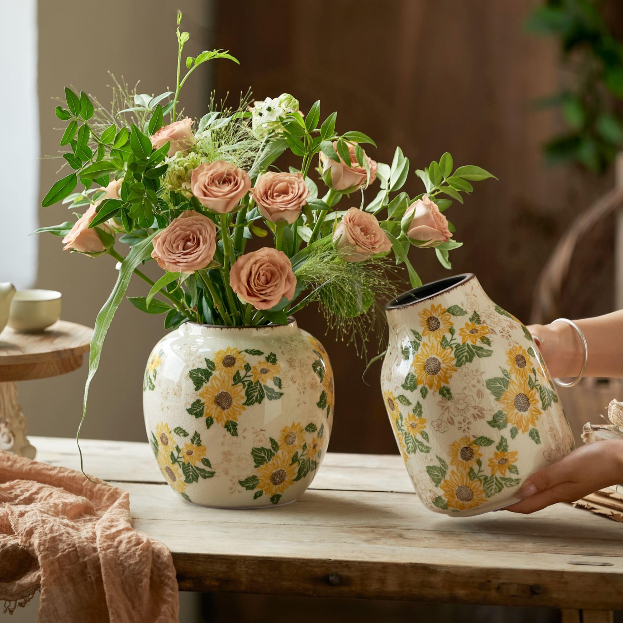 Levvohd Round Ceramic Vase, Sunflower Pattern, 6.3 Inch