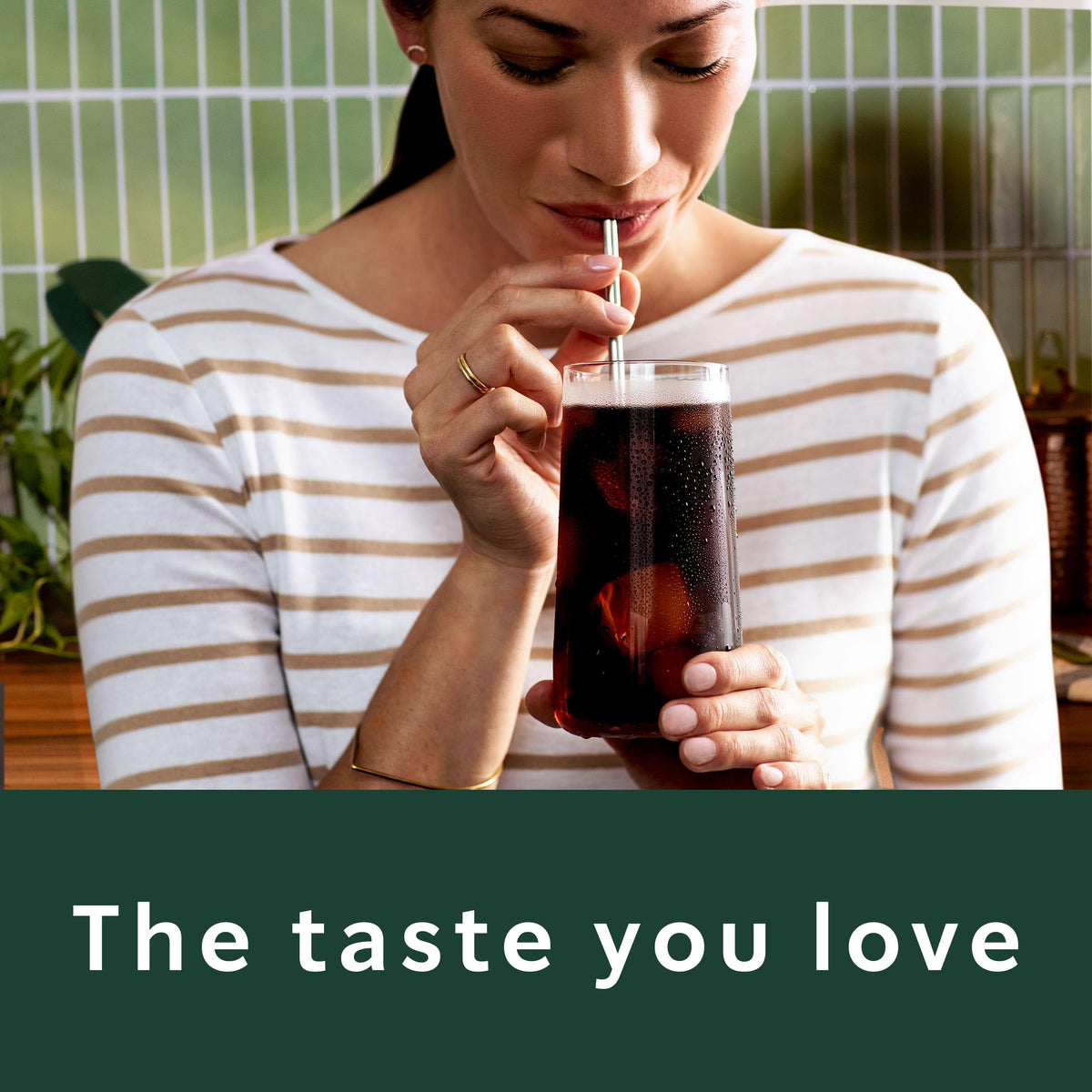 Starbucks Cold Brew Concentrate Sweetened Signature Black, 32 fl oz Bottle