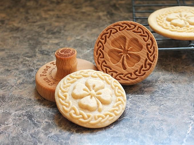 Wood Cookie Stamp, 2.5 Inch (4 Leaf Clover CS-117)