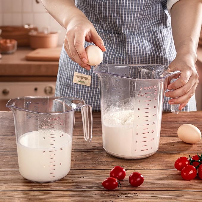 DaYammi Measuring Cups 4-Piece, Unbreakable Food-Grade Plastic Measuring Cup for Dishwasher, 16-Cup Liquid Measuring Cups for Prepping, Baking, Cooking, Readable Markings, 4-Quart/4L, Clear