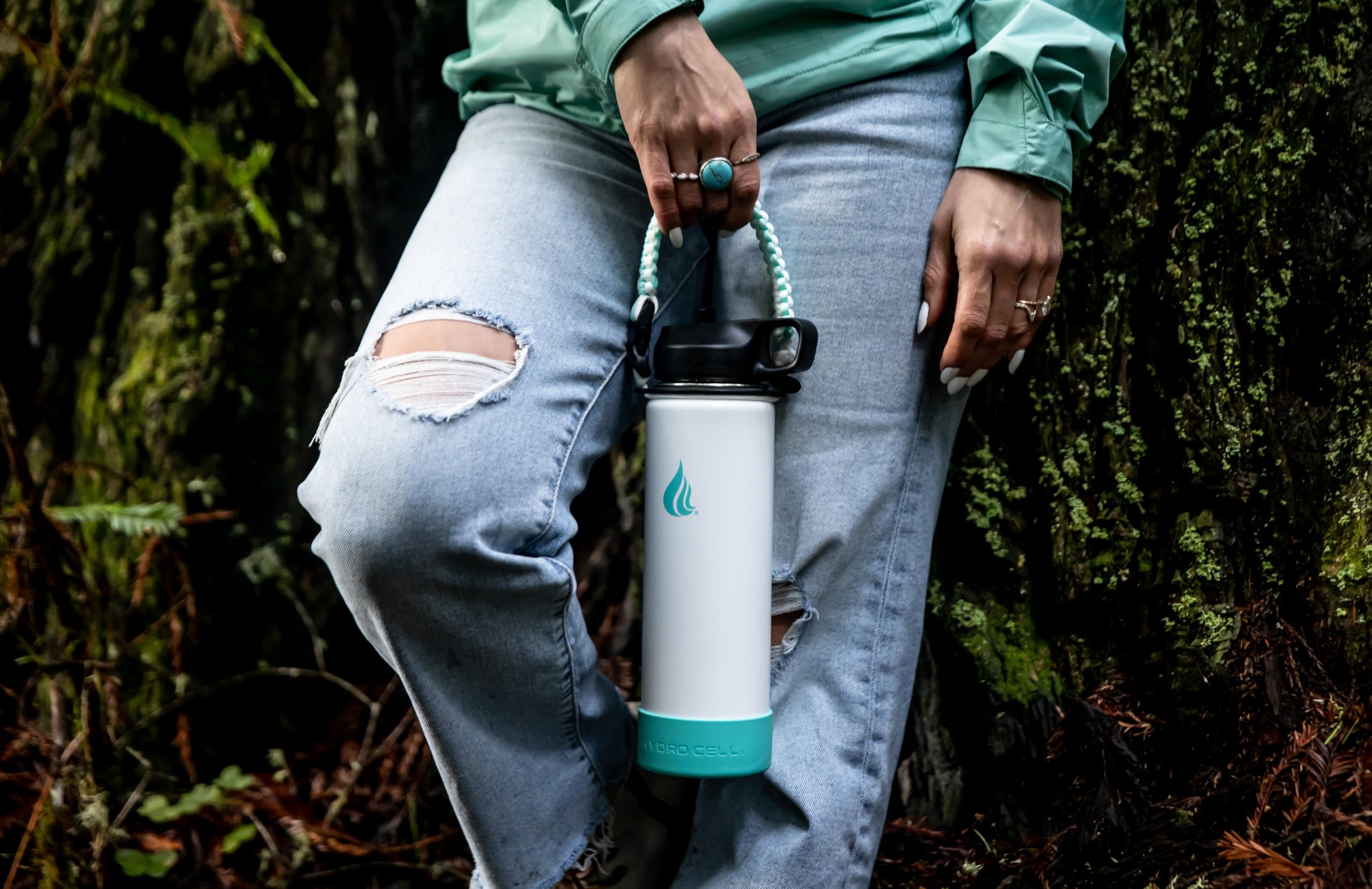 HYDRO CELL Stainless Steel Insulated Water Bottle with Straw - For Cold & Hot Drinks - Metal Vacuum Flask with Screw Cap and Modern Leakproof Sport Thermos for Adults (White 24oz)