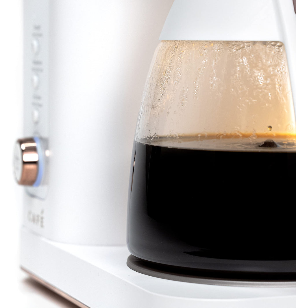 Café Specialty Drip Coffee Maker | 10-Cup Glass Carafe | WiFi Enabled Voice-to-Brew Technology | Smart Home Kitchen Essentials | SCA Certified, Barista-Quality Brew | Matte White