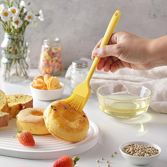 4PCS Silicone Basting Pastry Brush, Kaloo Kitchen Cooking Brush for Food Butter Oil BBQ Sauce Baking, Heat Resistant & Dishwasher Safe (Stylish Dog Pattern)